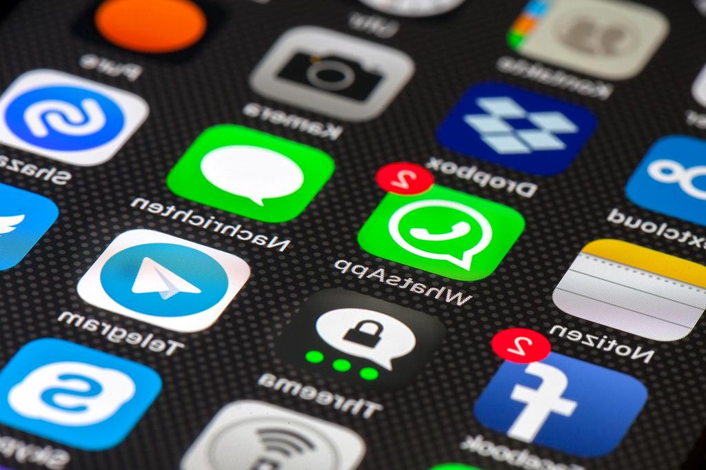 Advanced quantum mesh network infrastructure with interconnected nodes