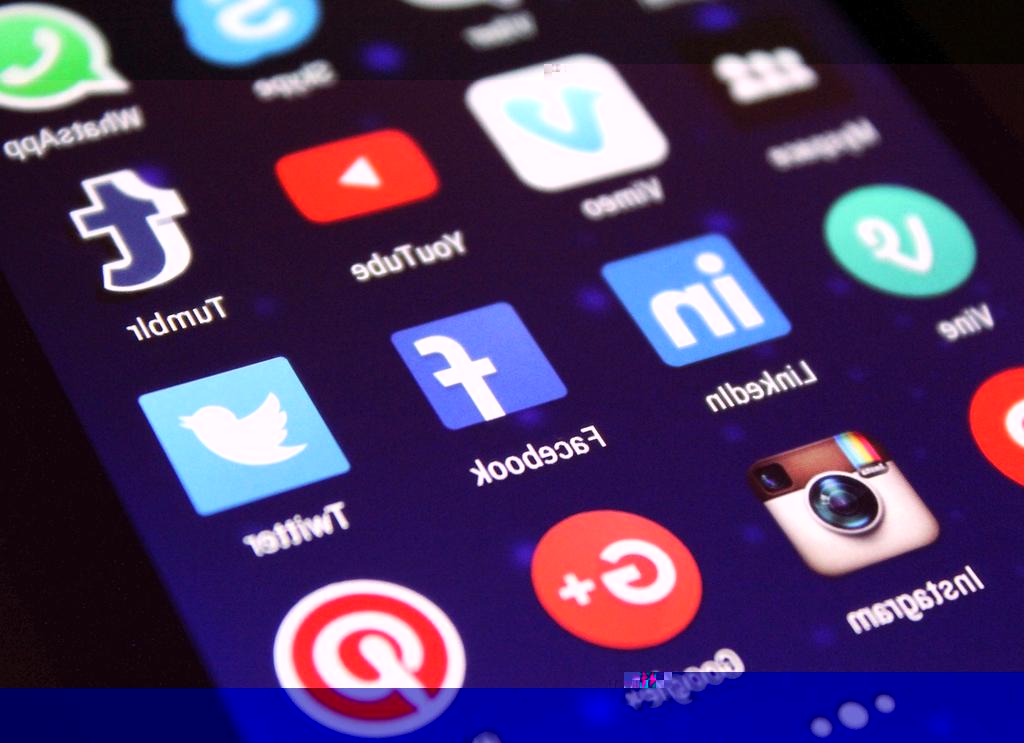 Qubit and quantum entanglement icon